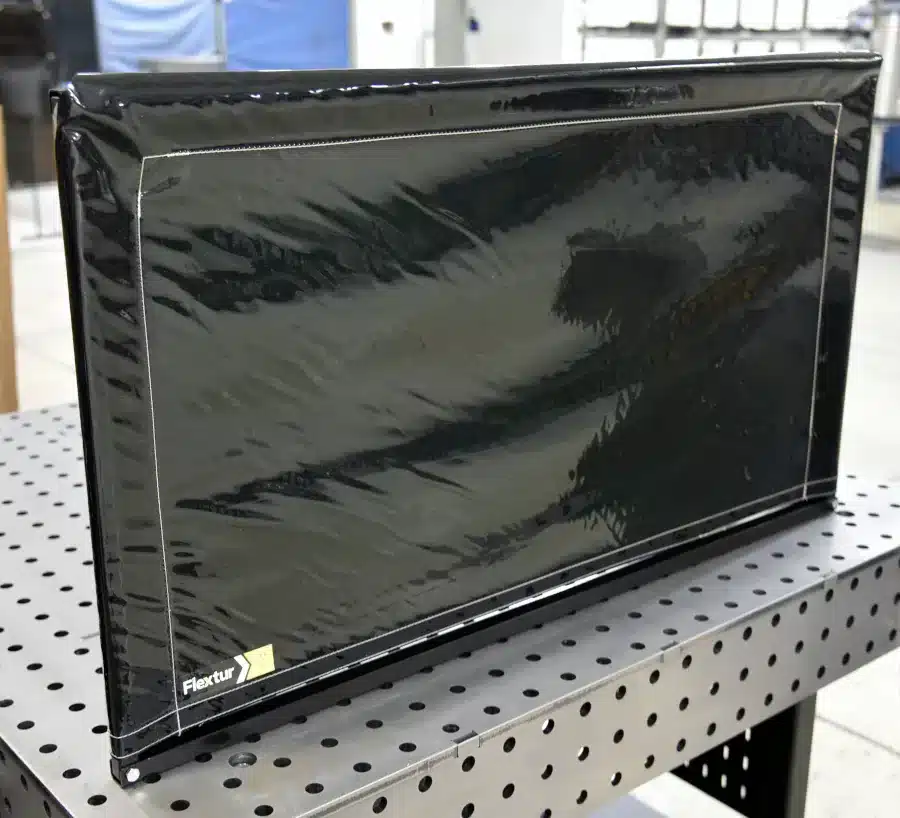 flextur_pin-curtain_900x818